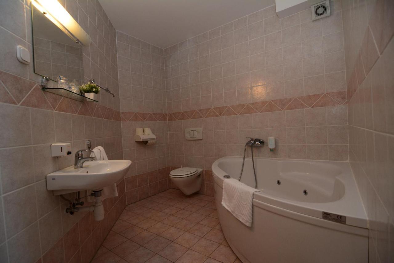 Gostisce Vinski Hram Hotel Ivanjkovci Kültér fotó