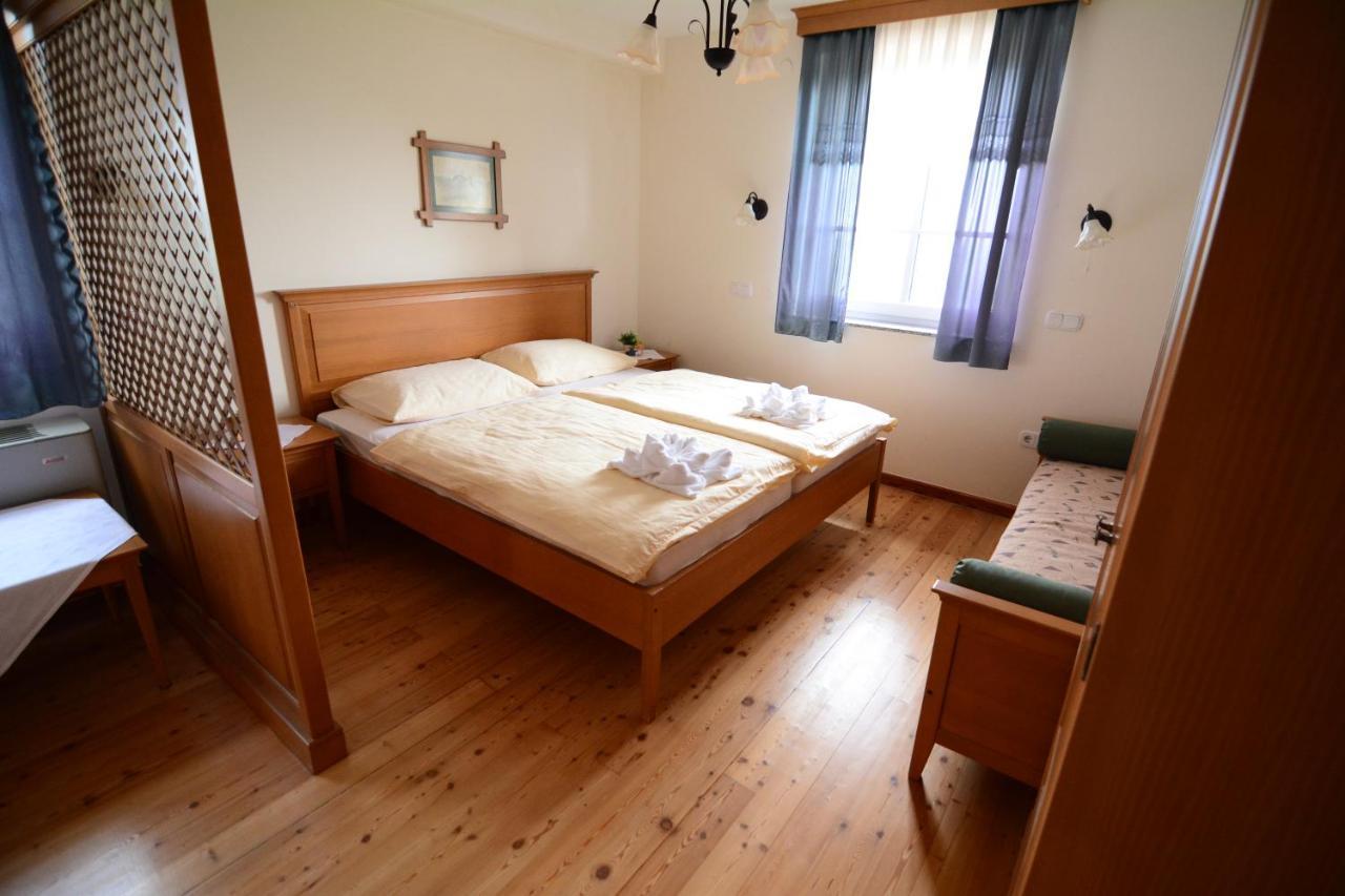 Gostisce Vinski Hram Hotel Ivanjkovci Kültér fotó